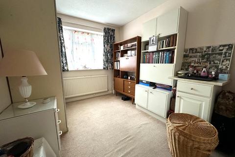 4a Crabb Tree Drive, Northampton, NN3 5DR