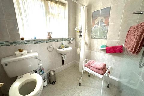 4a Crabb Tree Drive, Northampton, NN3 5DR