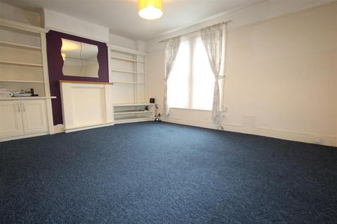 2 bedroom flat to rent, Cranbury Road, Eastleigh