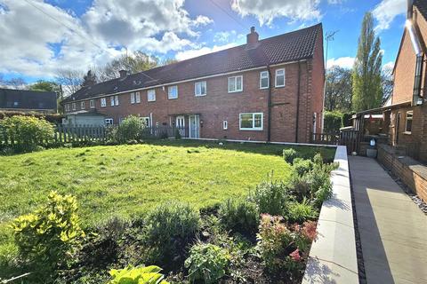 3 bedroom end of terrace house for sale, Woodview, Four Oaks, Newent