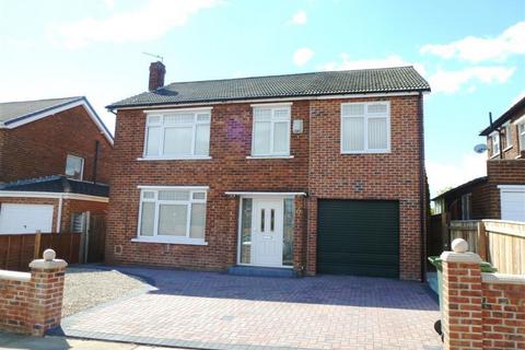 4 bedroom detached house to rent, Upsall Grove, Stockton-On-Tees