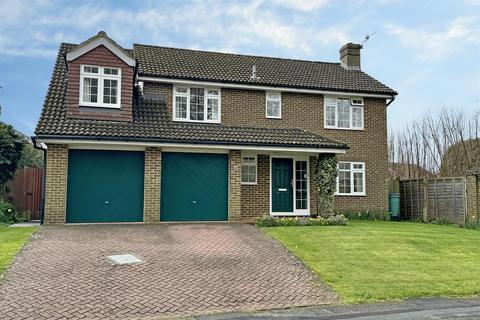 8 Windy Wood, Godalming, GU7 1XX