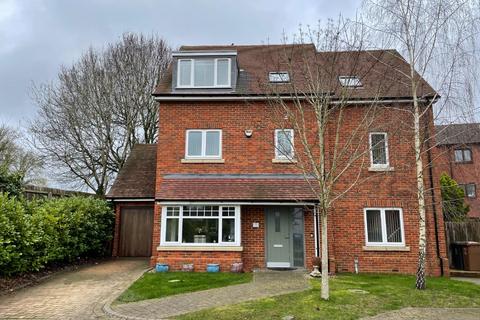 5 bedroom detached house for sale, Stevenage, Hertfordshire