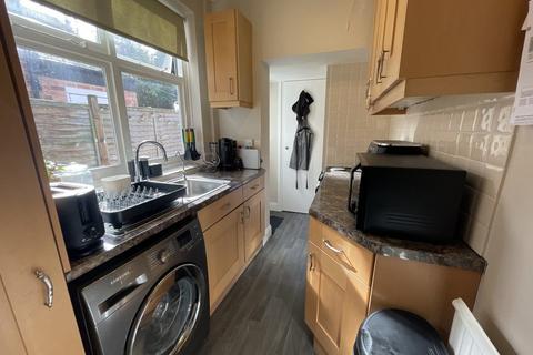 2 bedroom terraced house to rent - Goldhill Road, Leicester
