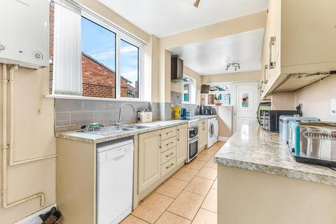 3 bedroom semi-detached house for sale, Northdene Road, Leicester
