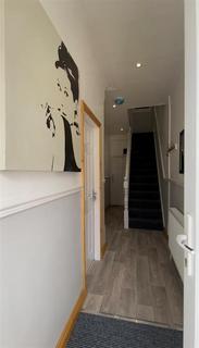 6 bedroom semi-detached house to rent, *£135pppw excluding bills* Kimbolton Avenue, Lenton