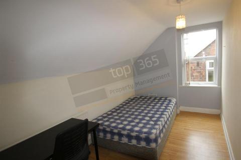 5 bedroom semi-detached house to rent, *£129pppw* Kimbolton Avenue, Lenton, NG7 1PT - UON