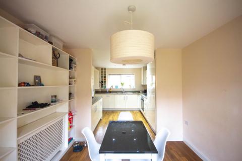 22 Huntsman Road, Trumpington, Cambridge, CB2 9BJ