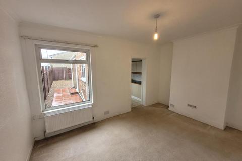 3 bedroom end of terrace house for sale - Somerset Road, Folkestone