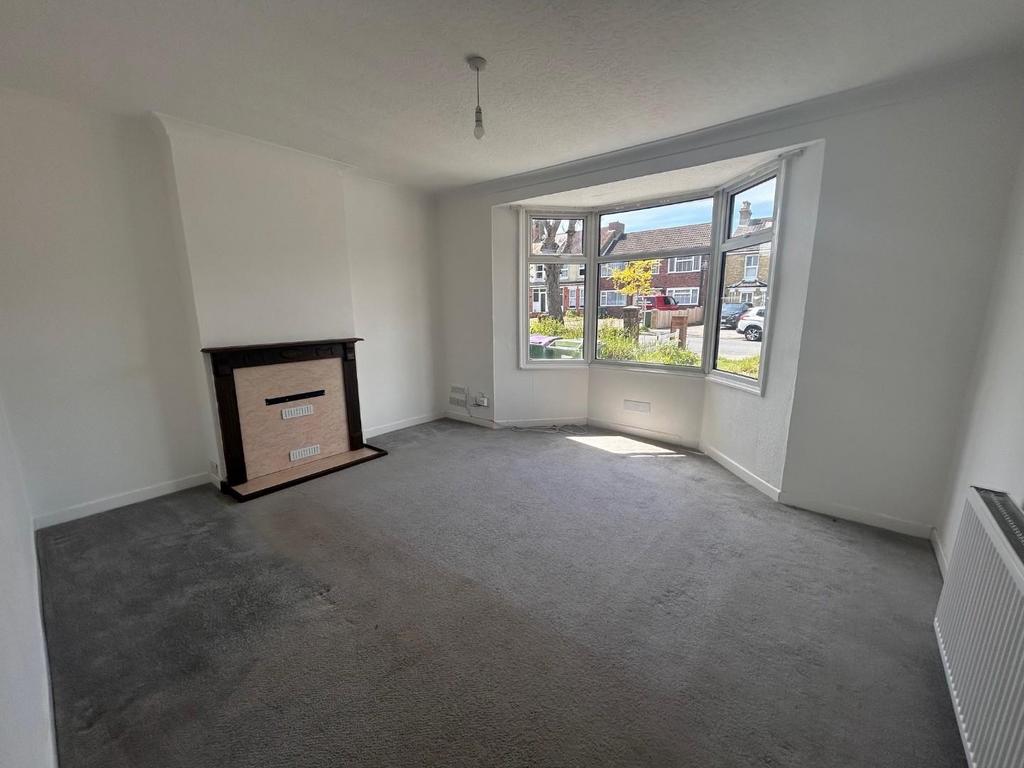 Somerset Road, Folkestone 3 bed end of terrace house for sale £275,000