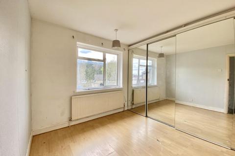 49 Bradenham Road, Hayes, UB4 8LR