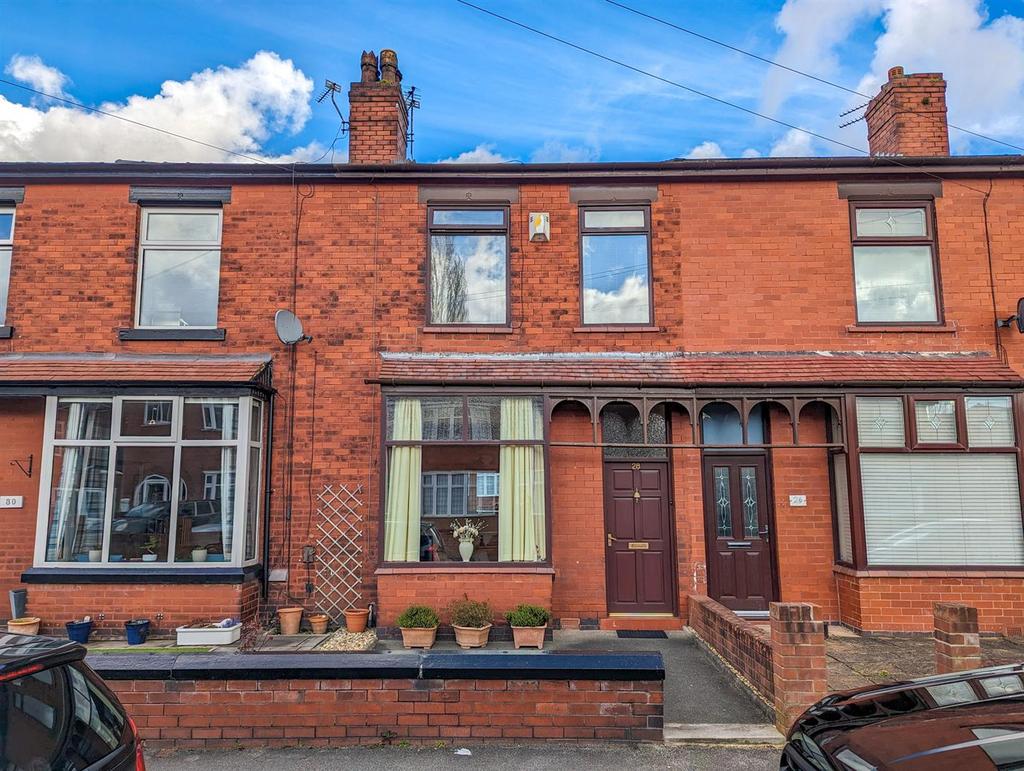 Edale Road, Leigh 3 bed terraced house for sale £140,000