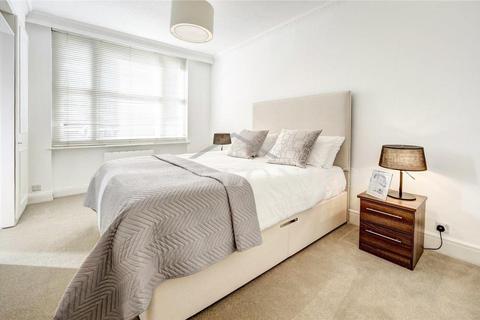 2 bedroom apartment to rent, 39 Hill Street, London W1J