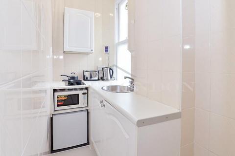 1 bedroom apartment to rent, 39 Hill Street, London W1J