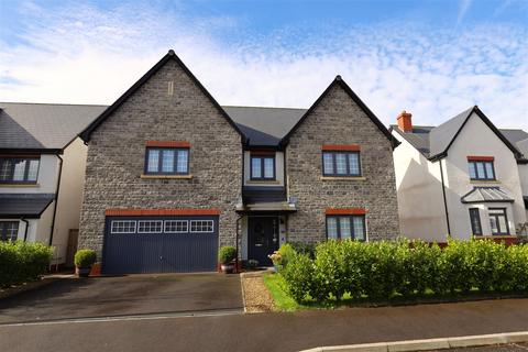 5 bedroom detached house for sale, Campbell Court St Nicholas, Vale Of Glamorgan, CF5 6BF