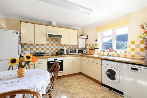 7 Church Close, Upper Beeding, Steyning, BN44 3RW