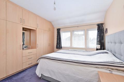 31 Cherry Avenue, Slough, SL3 7BT