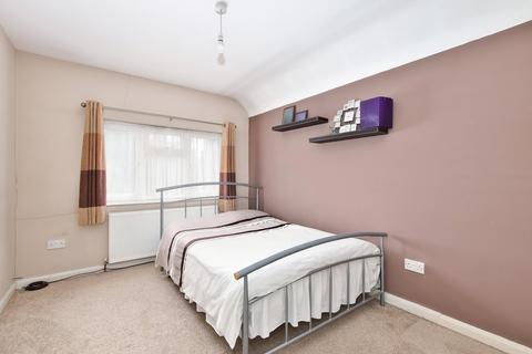 31 Cherry Avenue, Slough, SL3 7BT