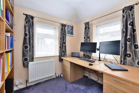 31 Cherry Avenue, Slough, SL3 7BT