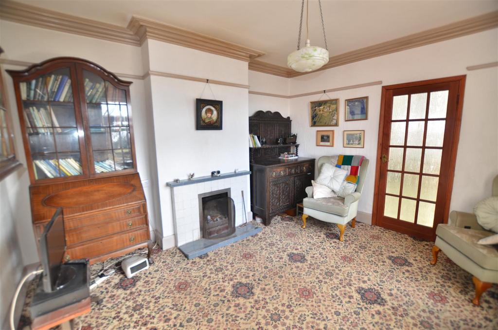 Dining room.JPG