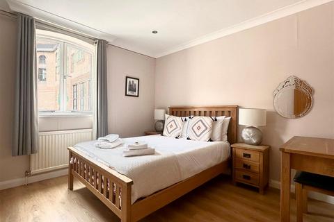 1 bedroom flat for sale, Castlegate, York