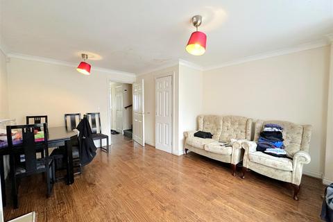 3 bedroom townhouse for sale, Carty Road, Leicester LE5