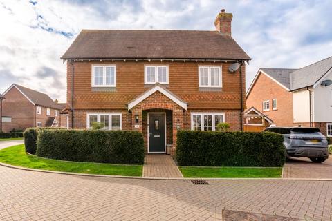 4 bedroom house for sale, Fillery Way, Henfield