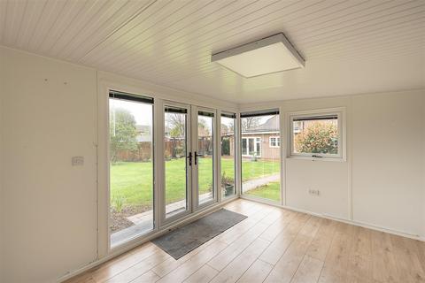 2 Ancaster Close, Harpenden, AL5 4FL