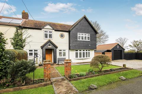 4 bedroom semi-detached house for sale, Walls Green, Ongar