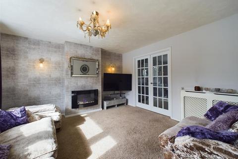 4 bedroom detached house for sale - Chepstow Close, Pound Hill RH10