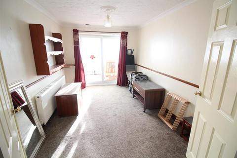 2 bedroom detached bungalow for sale - Baildon Avenue, Leeds LS25