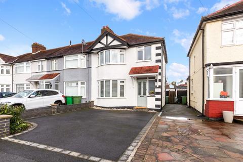 3 bedroom end of terrace house for sale, Marlow Drive, Cheam, Sutton