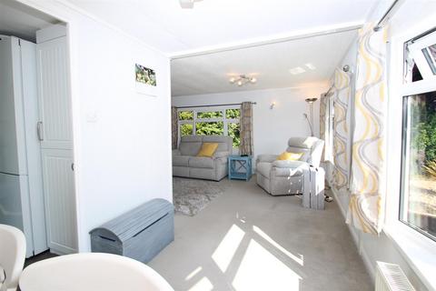 2 bedroom mobile home for sale - Folly Lane, Whippingham