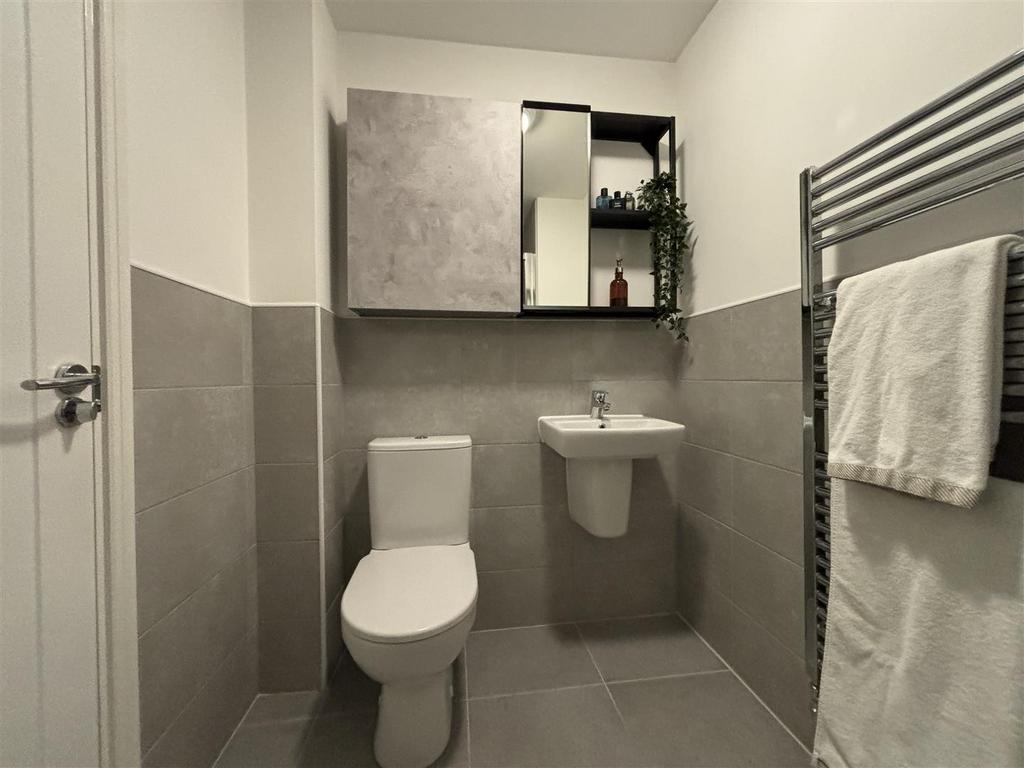 Ensuite Bathroom