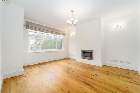 5 bedroom semi-detached house to rent, Sandall Road, Ealing W5