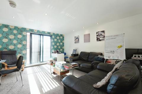 2 bedroom apartment for sale - Central Way, Warrington WA2