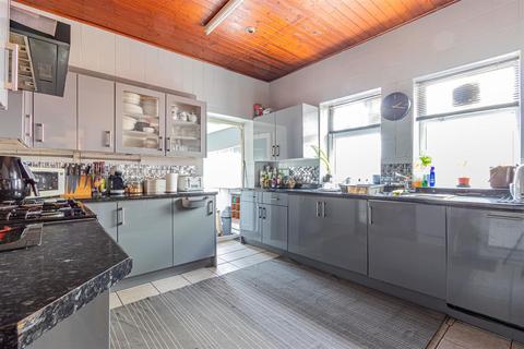 4 bedroom house for sale - Albany Road, Cardiff CF24