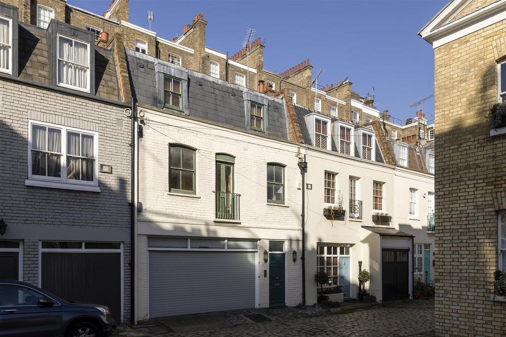 Maskells - 67 Eccleston Square Mews - 22 Hi.jpg