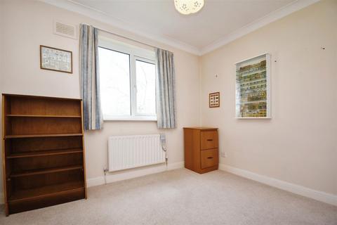 37 Ella Park, Anlaby, Hull, HU10 7EP