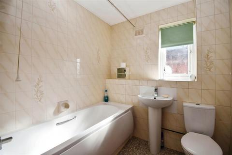 37 Ella Park, Anlaby, Hull, HU10 7EP