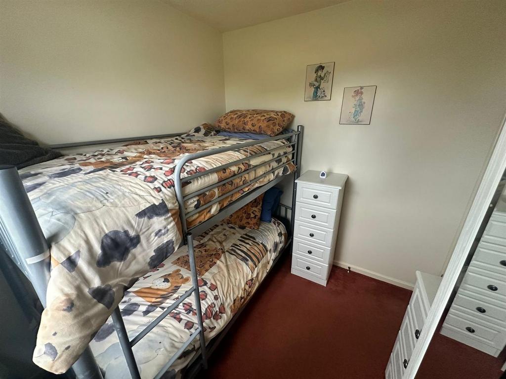 Bedroom 2.jpg