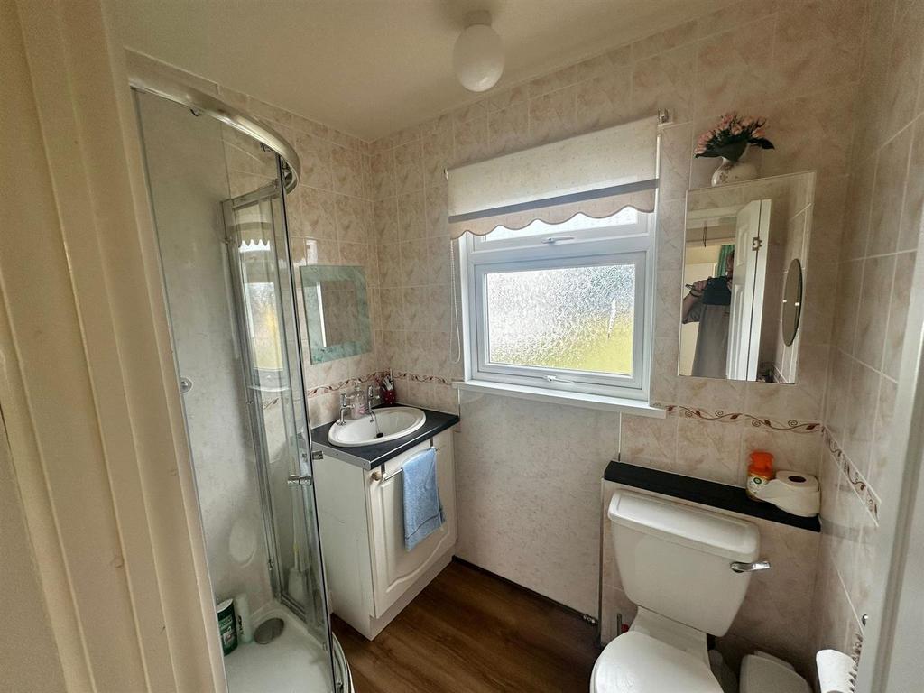 Shower room.jpg