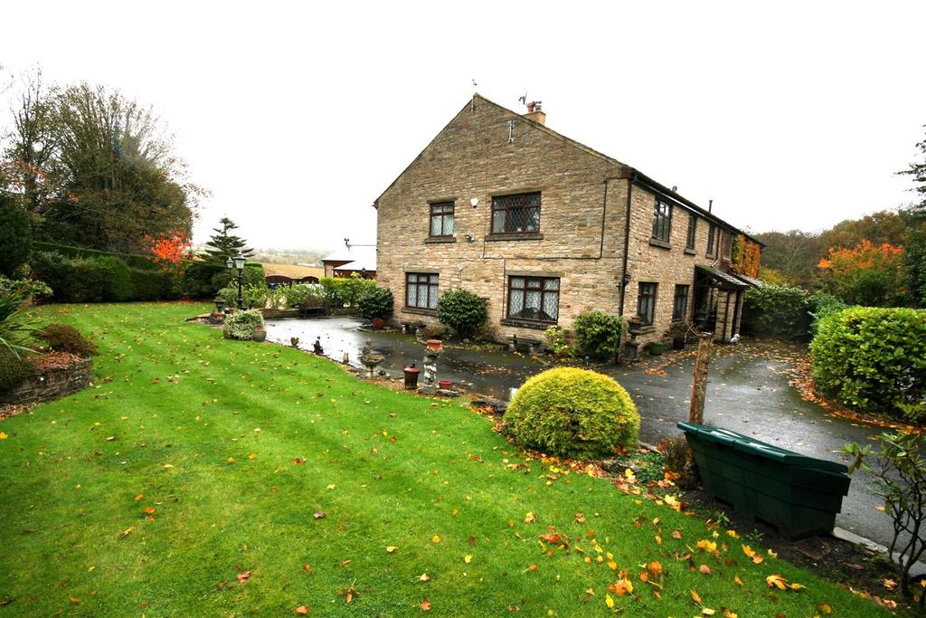 Lees Lane, Dalton, Nr Wigan WN8 4 bed semidetached house for sale £