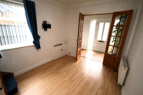 1 bedroom semi-detached bungalow for sale, Whitstone Drive,, Skelmersdale WN8