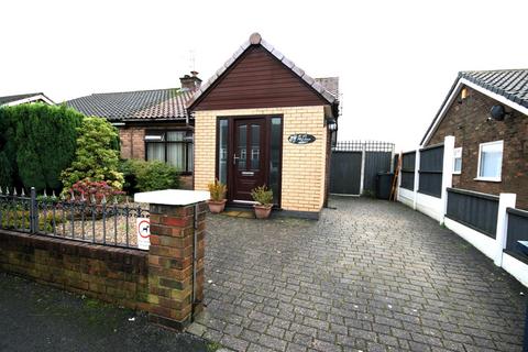 1 bedroom semi-detached bungalow for sale, Whitstone Drive,, Skelmersdale WN8