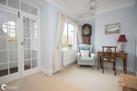 4 bedroom semi-detached house for sale - Kingsgate, Broadstairs
