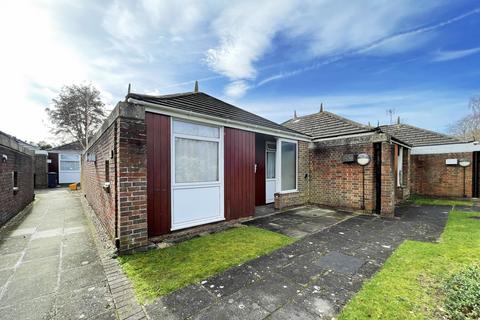 1 bedroom semi-detached bungalow for sale, The Orchard, Hassocks, West Sussex, BN6 8HH