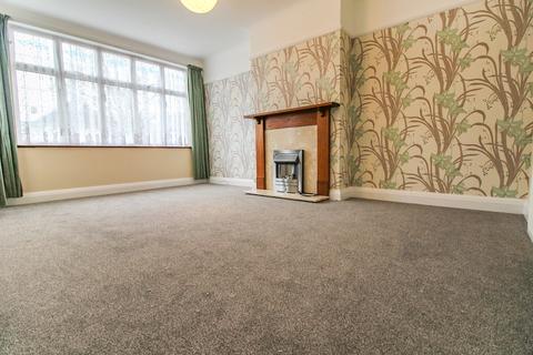 3 bedroom semi-detached house to rent - Seaforth Gardens, Stoneleigh KT19
