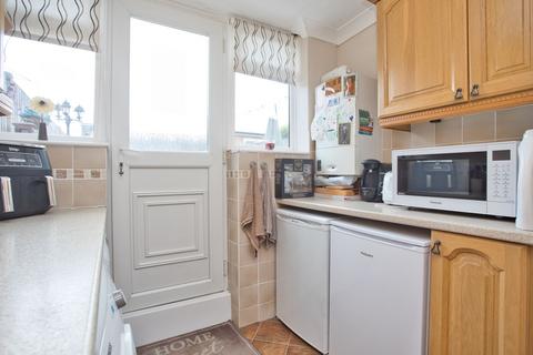 30 Bolton Road, Folkestone, CT19 5RX