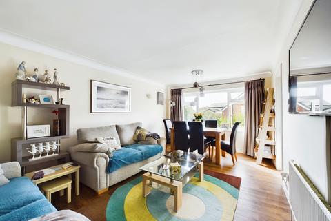 2 bedroom flat for sale - Hillside Road, Appleton, Warrington, WA4